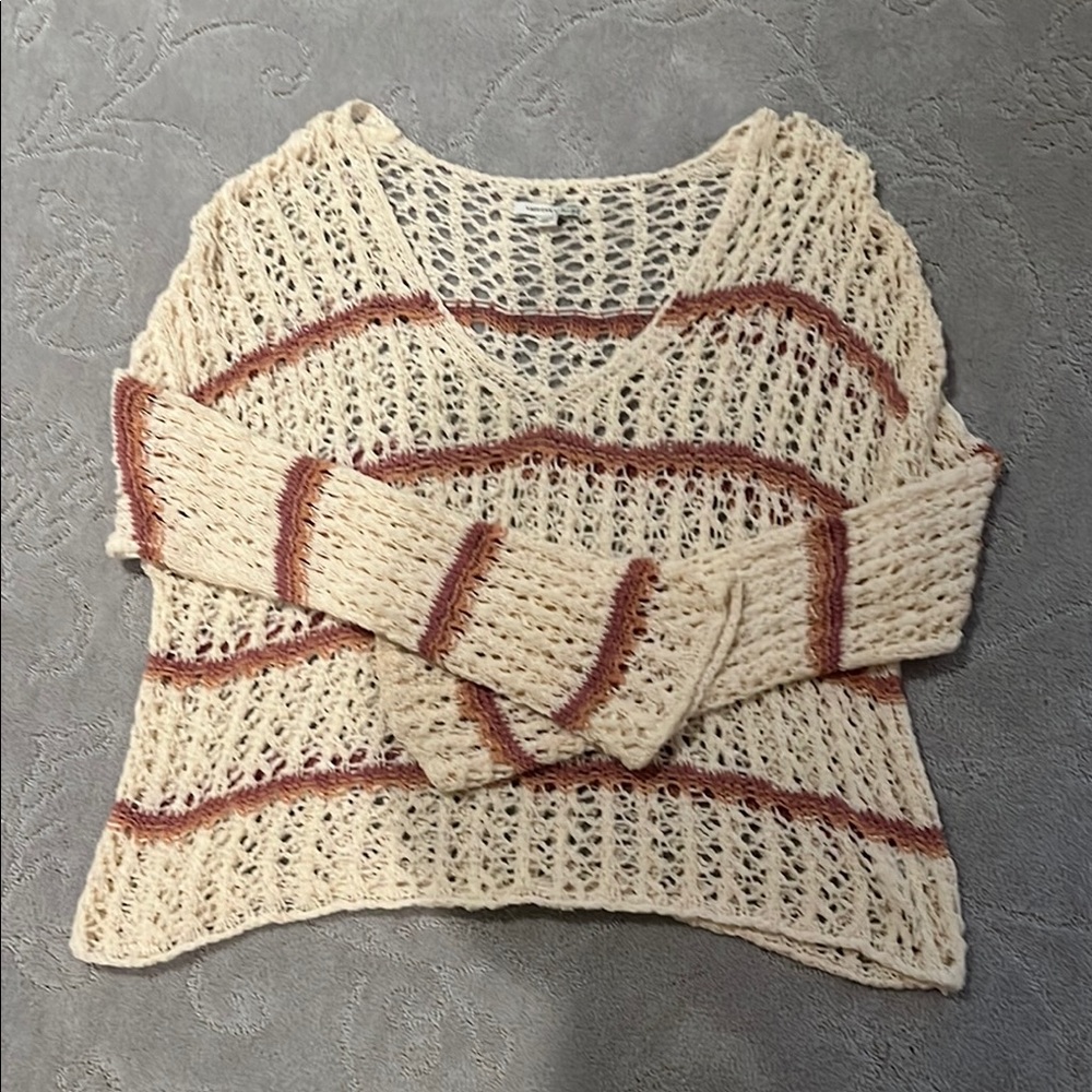 American Eagle Sweater